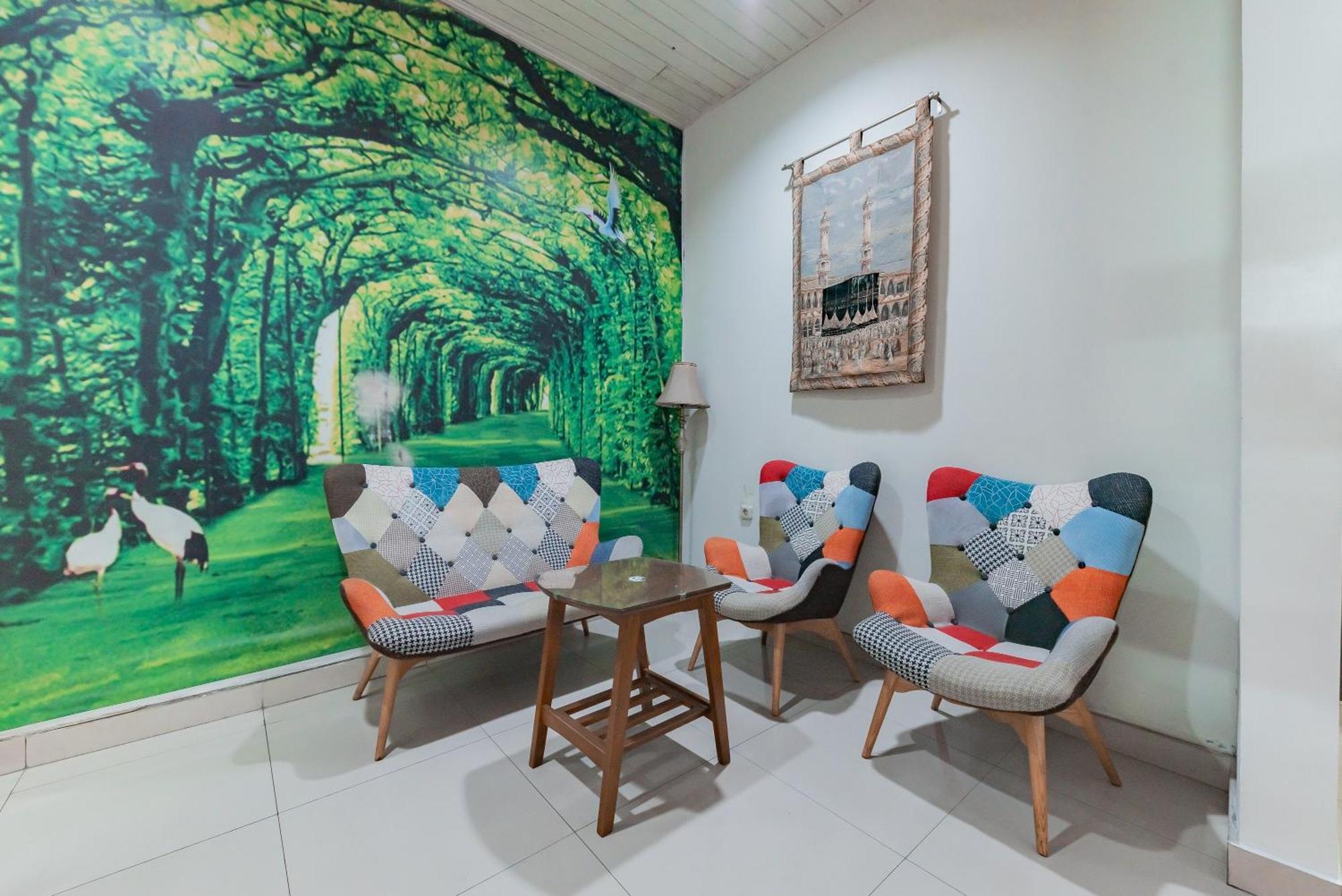 Reddoorz Near Pasar Baru Bandung Hotel Екстериор снимка